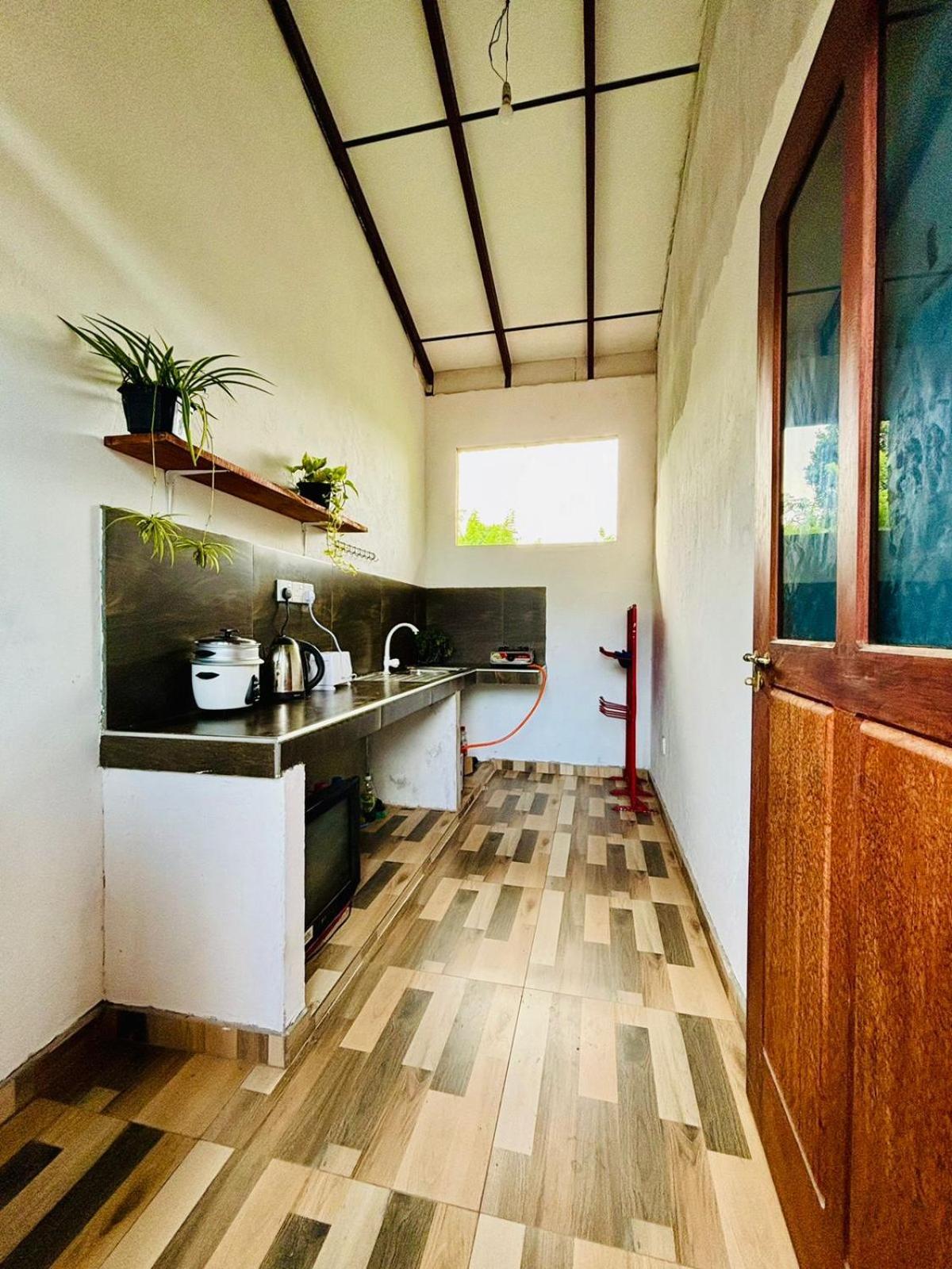 Sanithu Homestay And Villa Galle Esterno foto